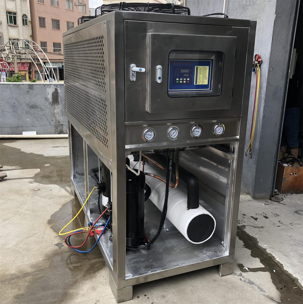 ग्राहकाला 20hp स्टेनलेस स्टील एअर कूल्ड चिलर वितरित केले